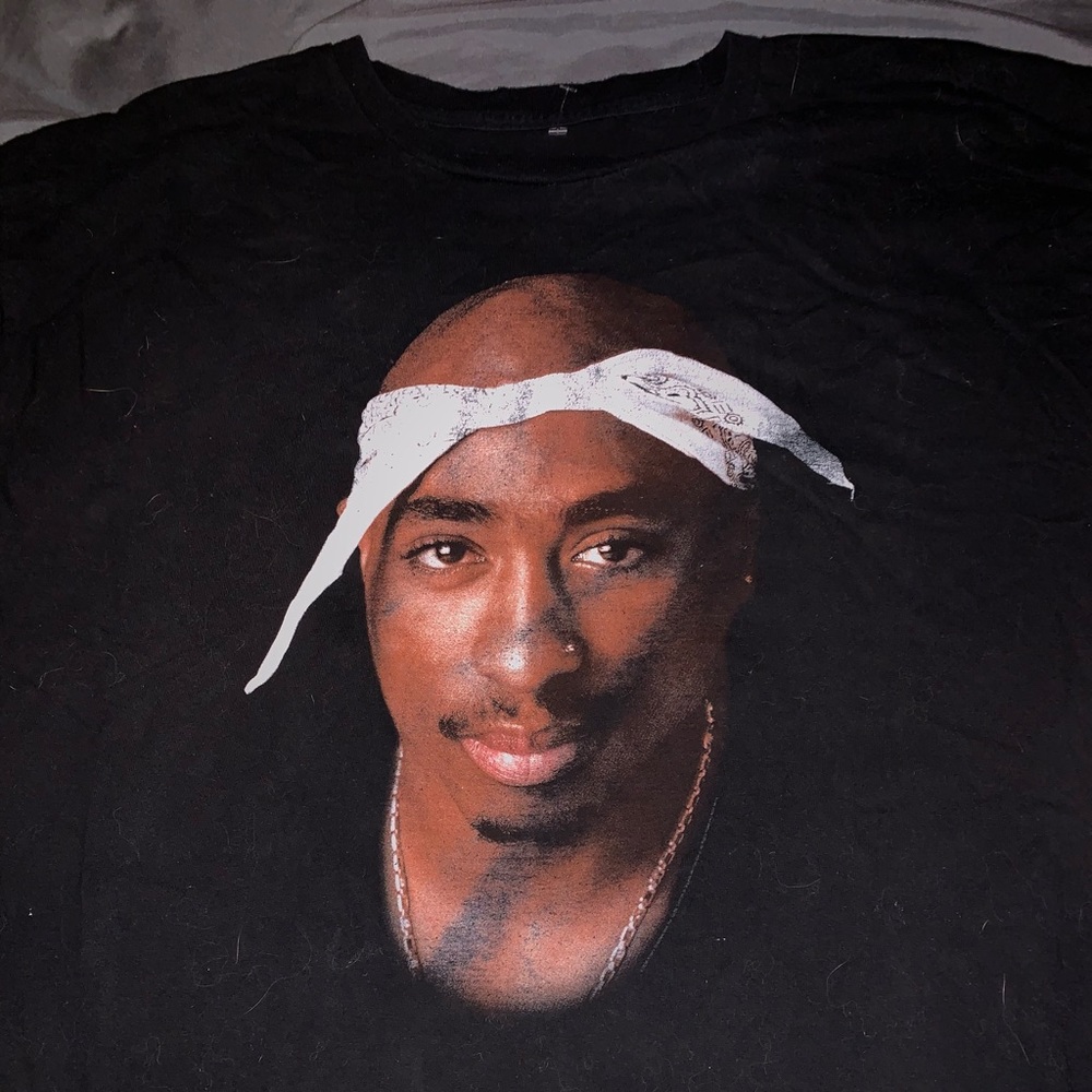 Tupac shirt
